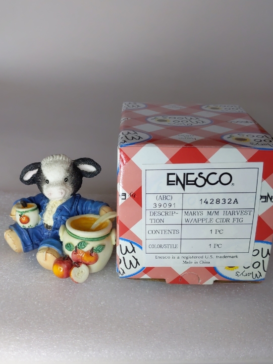 Enesco Other - Enesco Mary's Moo Moos 'Sweet, Warm and Wonderful' Figurine